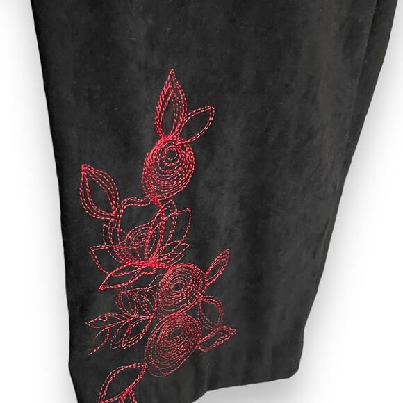 Erika Straight Leg Faux Suede Pants Women's L Black Floral Embroidery Casual VTG - Picture 7 of 12